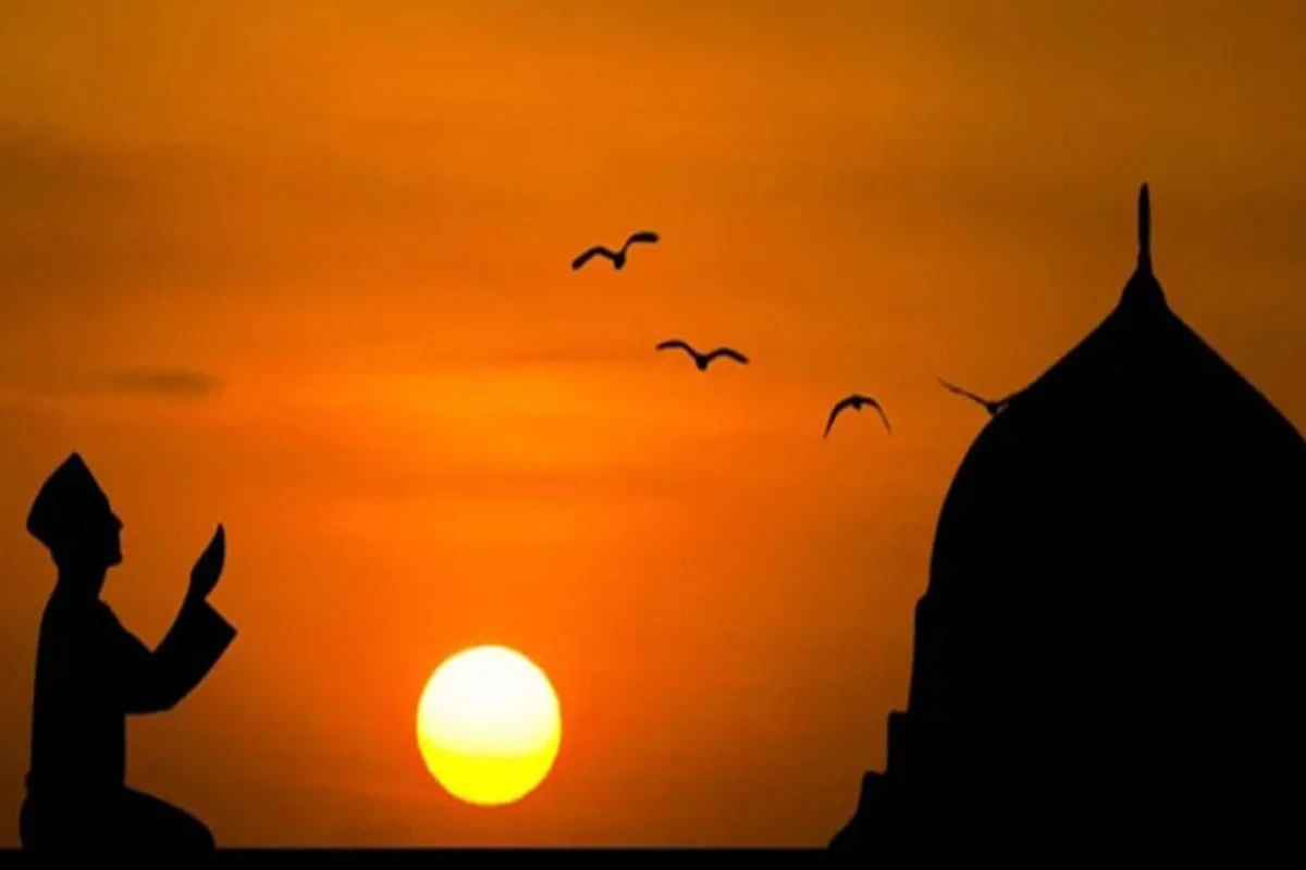 জুমার দিন শুধু ছুটি নয়, বরকতময় ইবাদতের দিন: জানুন করণীয় ও বর্জনীয় বিষয়গুলো