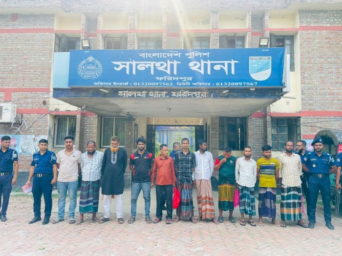 সালথায় সংঘর্ষ ঠেকাতে পুলিশের সাঁড়াশি অভিযান, আটক ১০