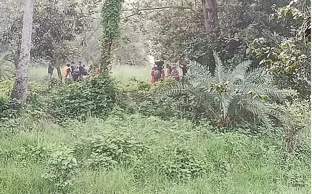 গোমস্তাপুর বাঙ্গাবাড়ী সীমান্তে ২৮ জনকে বিএসএফের ‘পুশ ইন’, নো ম্যানস ল্যান্ডে অবস্থান