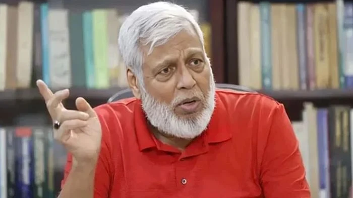 পুরোনো পেশা শিক্ষকতায় ফিরলেন সাবেক উপদেষ্টা ড. ফাওজুল কবির খান